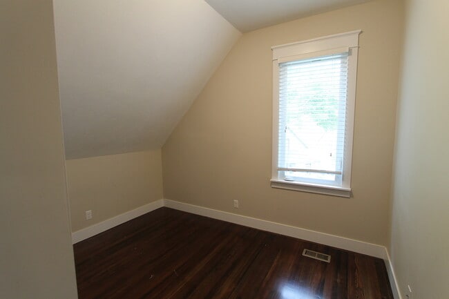 Building Photo - Three Bedroom Home - Big, Beautiful & New!...