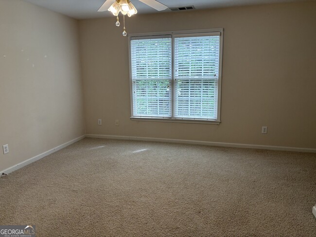Building Photo - 3755 Ridgeside Ct