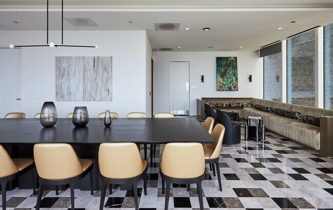 Building Photo - 1000 S Michigan Ave