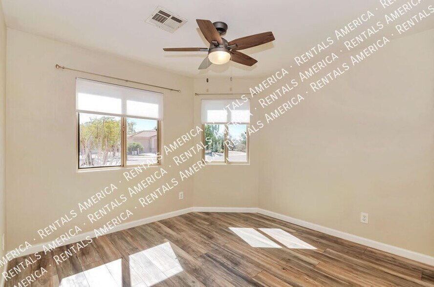 Building Photo - 4976 W Rosebay Dr