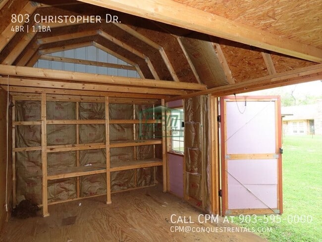 Building Photo - 803 Christopher St