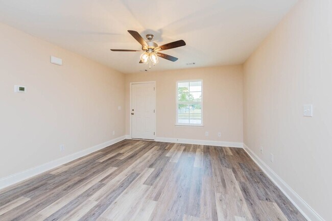 Building Photo - 122 Tabor Dr