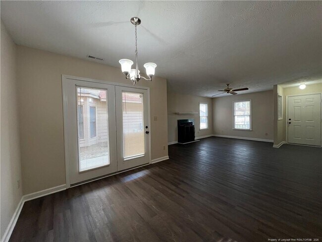 Building Photo - 2587 Gotts Ln