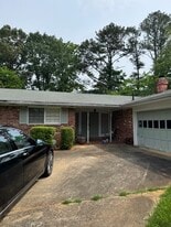 Building Photo - 4610 Weyburn Ln