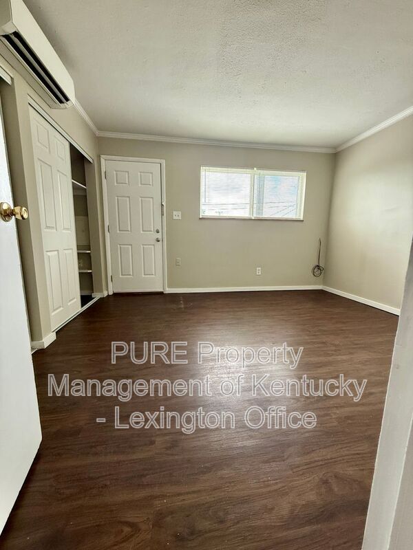 Building Photo - 1685 Alexandria Dr