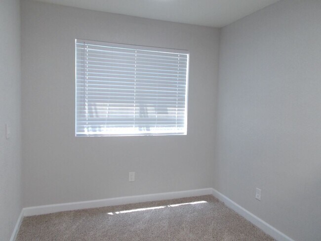 Building Photo - 2732 Alicialynn Way