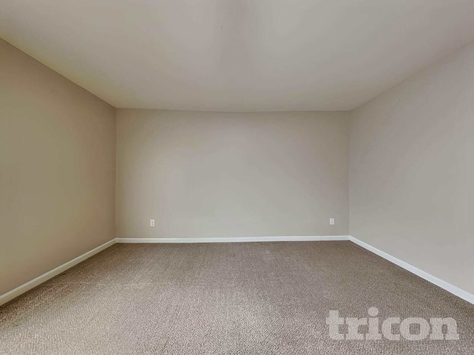 Building Photo - 2137 Hudson Dr