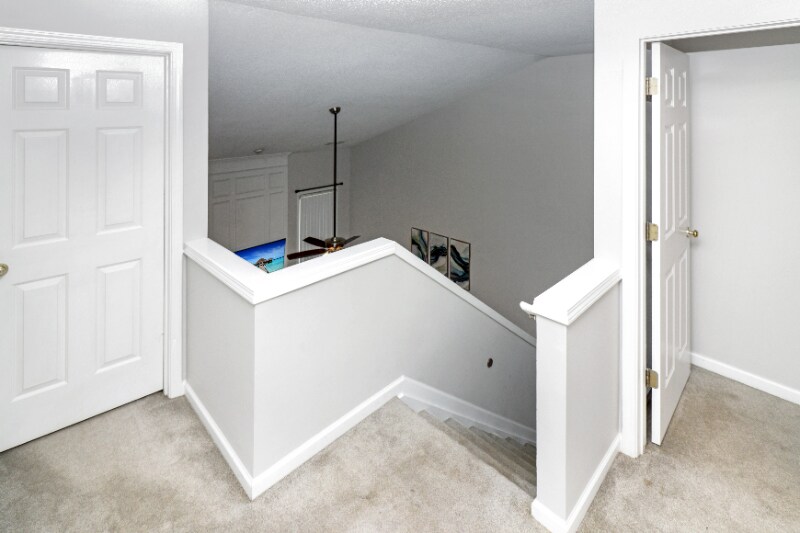 Building Photo - 4030 Ridgefair Dr