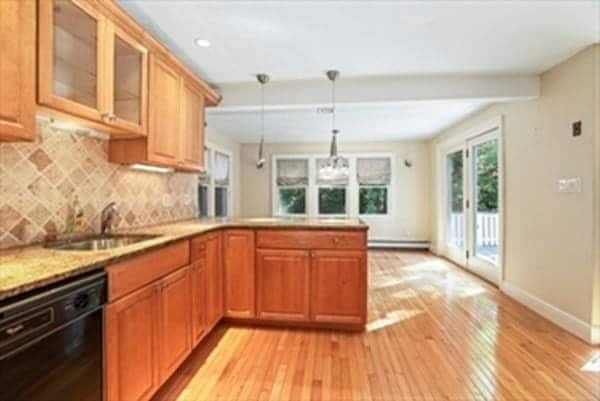 Building Photo - 11A Centre Ln