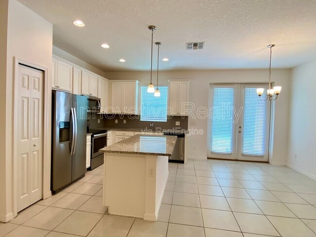 Building Photo - 6898 Tussilago Way