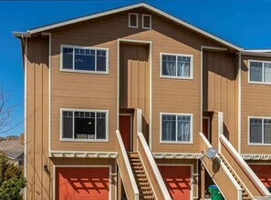 Building Photo - READY NOW!! ....Spacious Rancho San Rafael...