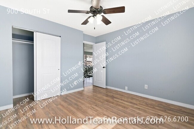 Building Photo - 900 South St