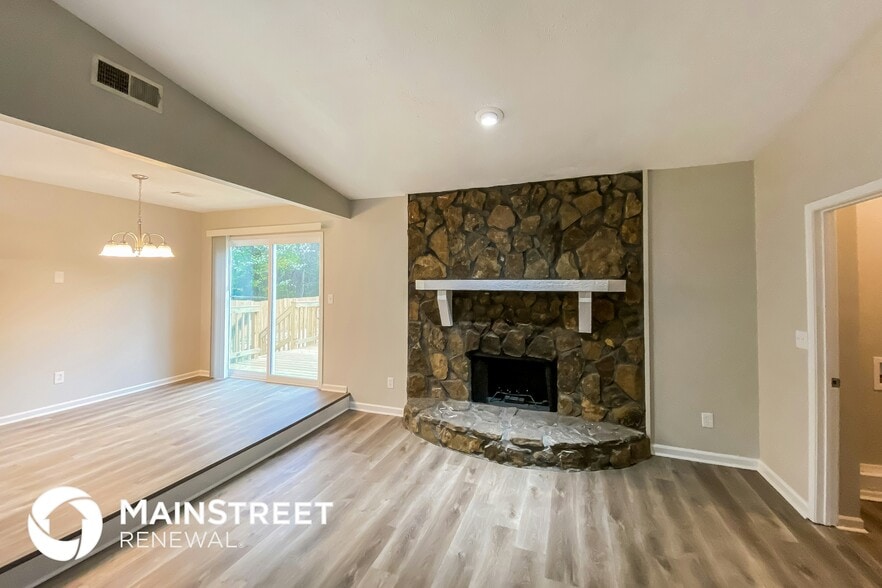 Building Photo - 8557 Peartree Ct