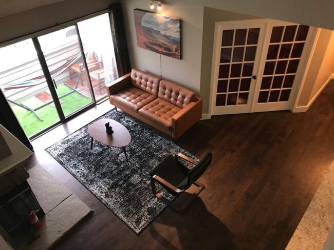 Primary Photo - Spacious 3BR Condo in Denver