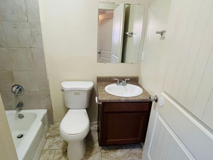 Building Photo - 3521 N Flowing Wells Rd