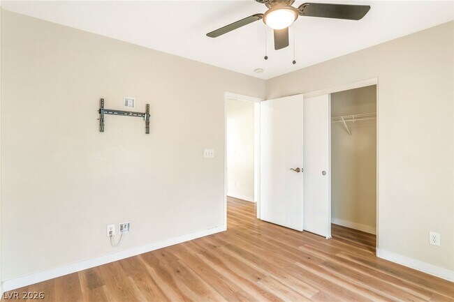 Building Photo - 609 Beckton Park Ave