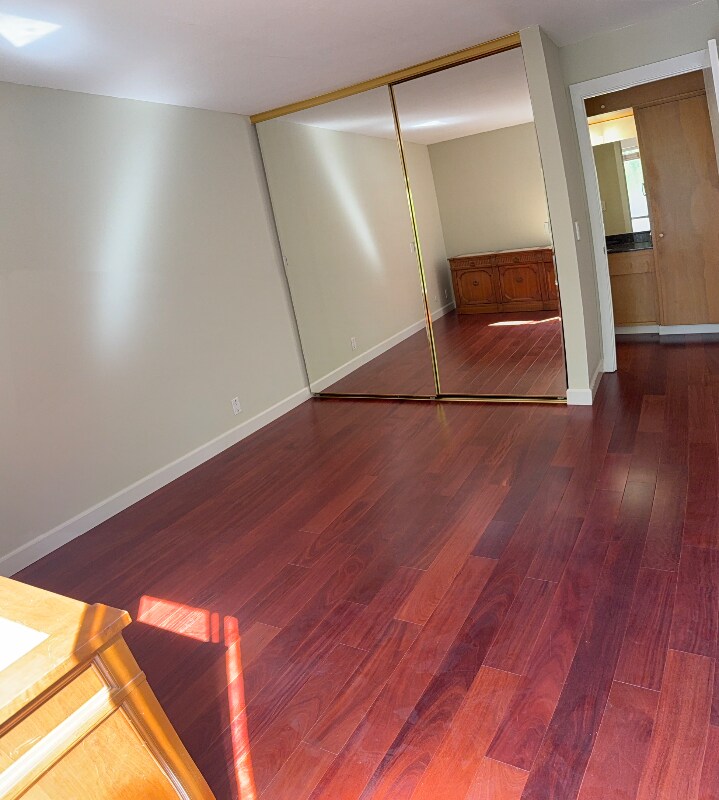 Building Photo - 4 Admiral Dr