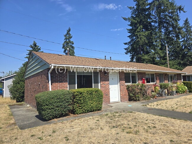 Building Photo - Cozy one bedroom duplex