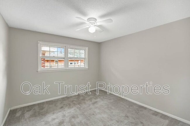 Building Photo - 2492 Pintail Dr