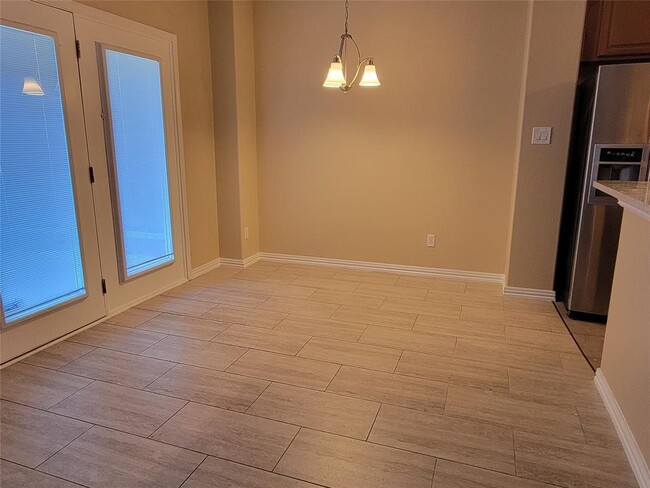 Building Photo - 2100 Pipers Field Dr