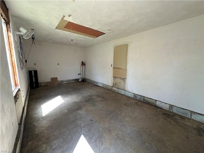 Building Photo - Adorable Ranch Home in Sherwood Forest!