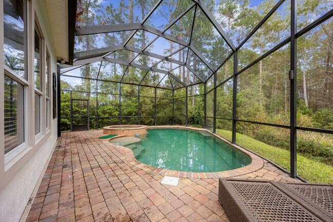 Building Photo - Luxury Living in Amelia National – Resort-...
