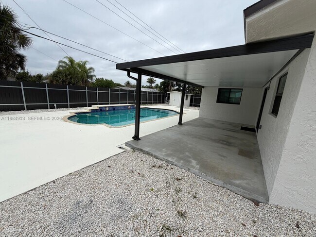 Building Photo - 21052 SW 97th Pl