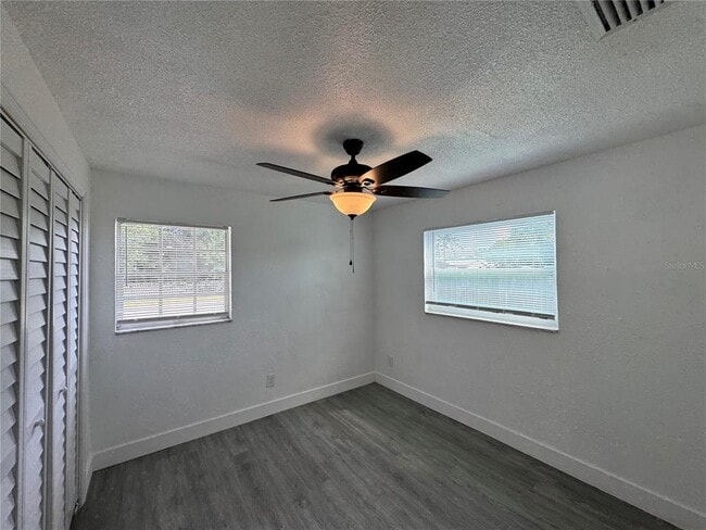 Building Photo - 1718 Palmer Ln