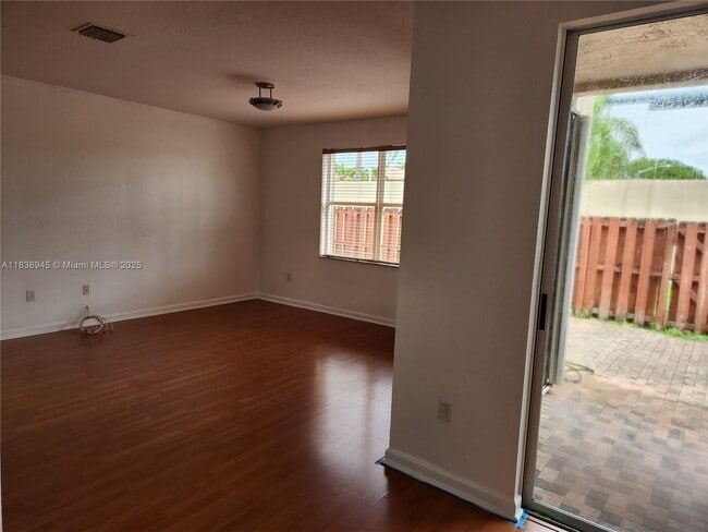 Building Photo - 11179 NW 73rd Terrace