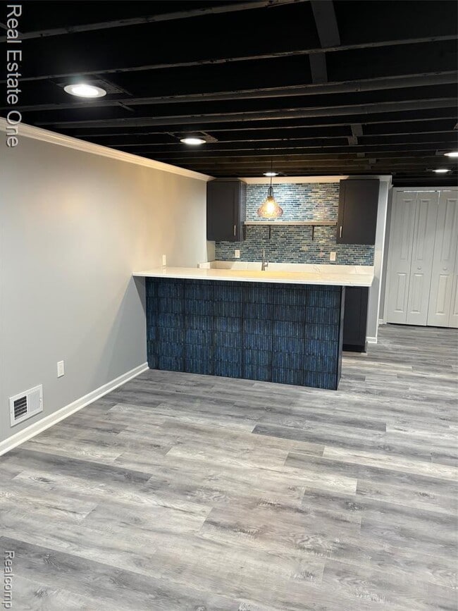 Building Photo - 290 Winry Dr