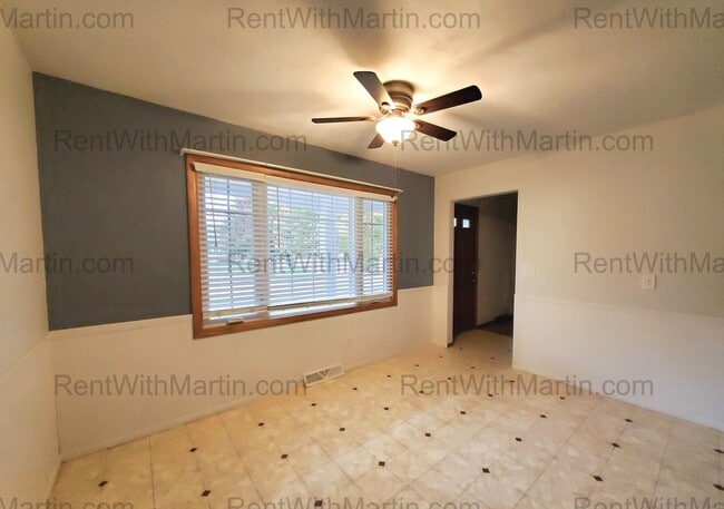 Building Photo - FOR RENT- lovely ranch home near amusement park with easy freeway access! Pets ok with conditions!