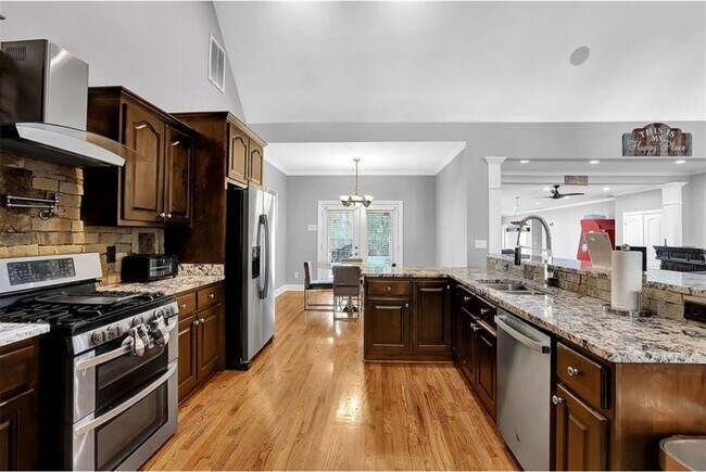 Building Photo - 110 Stanley Oaks Pl