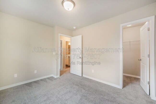 Building Photo - 7851 Lathrop Vw