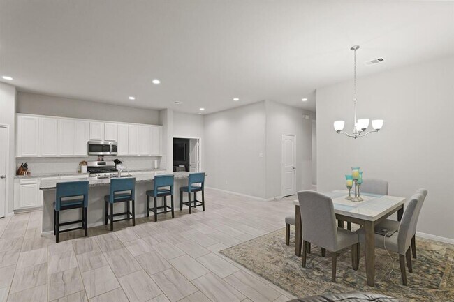 Building Photo - 18018 Svensson Slade Ln