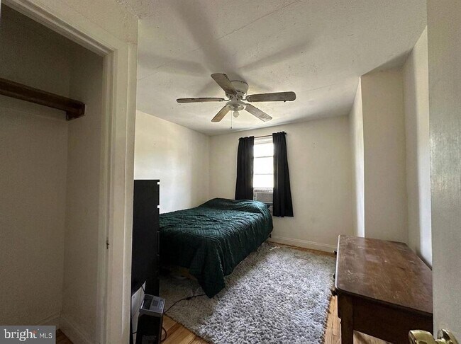 Building Photo - 1710 N Bouvier St