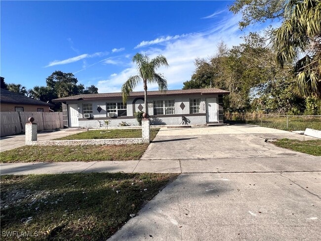 Building Photo - 3137-3139 Lincoln Blvd