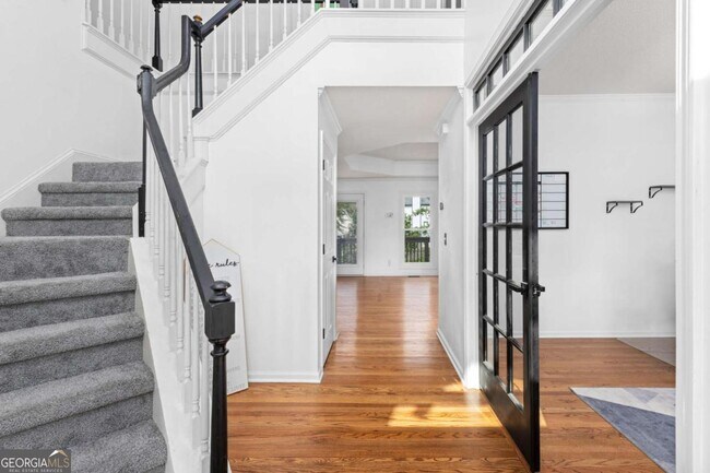 Building Photo - 1612 Branch Creek Cove