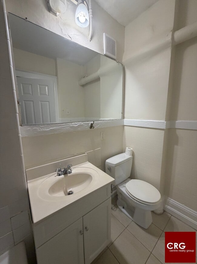 Building Photo - 9 Barrows St