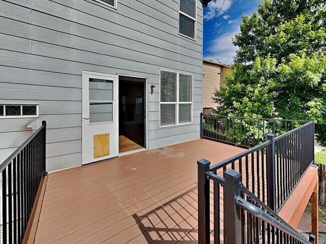 Building Photo - 7265 Waterman Way