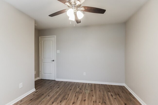 Building Photo - 10122 Berrypatch Ln