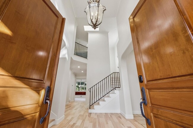 Building Photo - 7BR / 6BA Los Altos Home with Elevator, 3-Car Garage & EV Charging