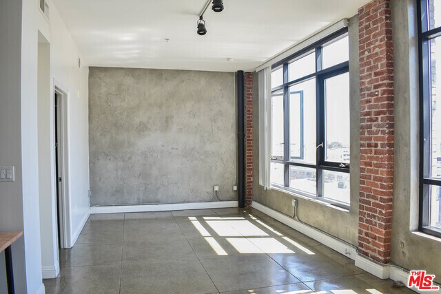 Building Photo - 117 Winston St