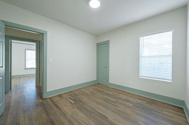 Building Photo - 2824 NW 12th St