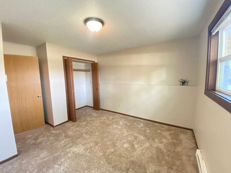 Building Photo - 821 Westwood Dr