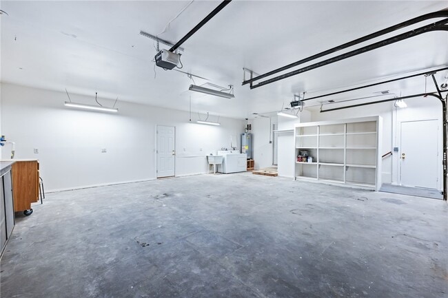 Building Photo - 1453 Luna Ln