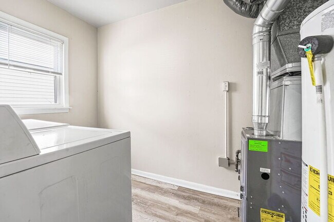 Building Photo - 7227 Orchard Ave