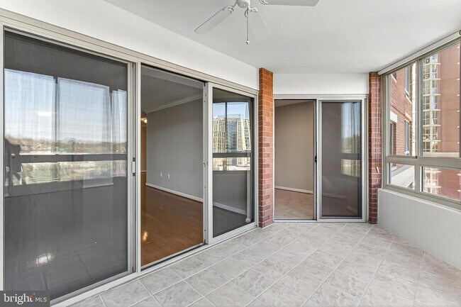 Building Photo - 2151 Jamieson Ave