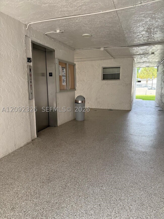 Building Photo - 14180 SW 84th St