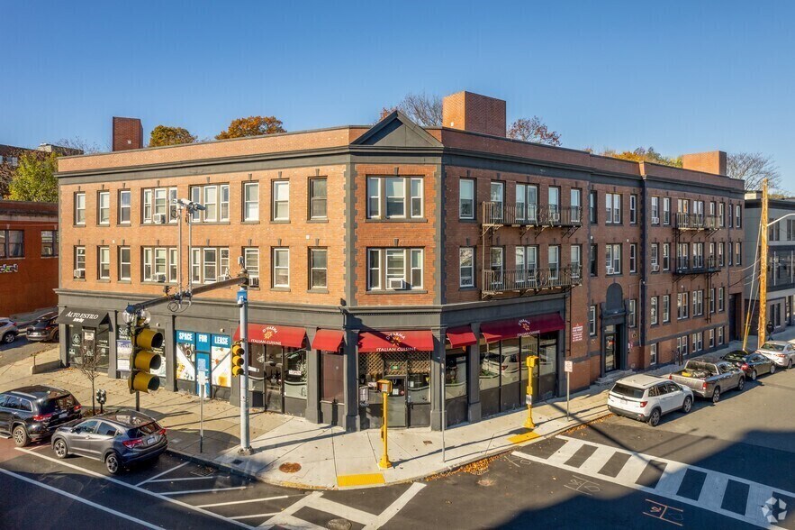 Primary Photo - 20 Yeamans St
