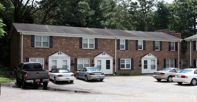 Building Photo - Chatmoss Apartments